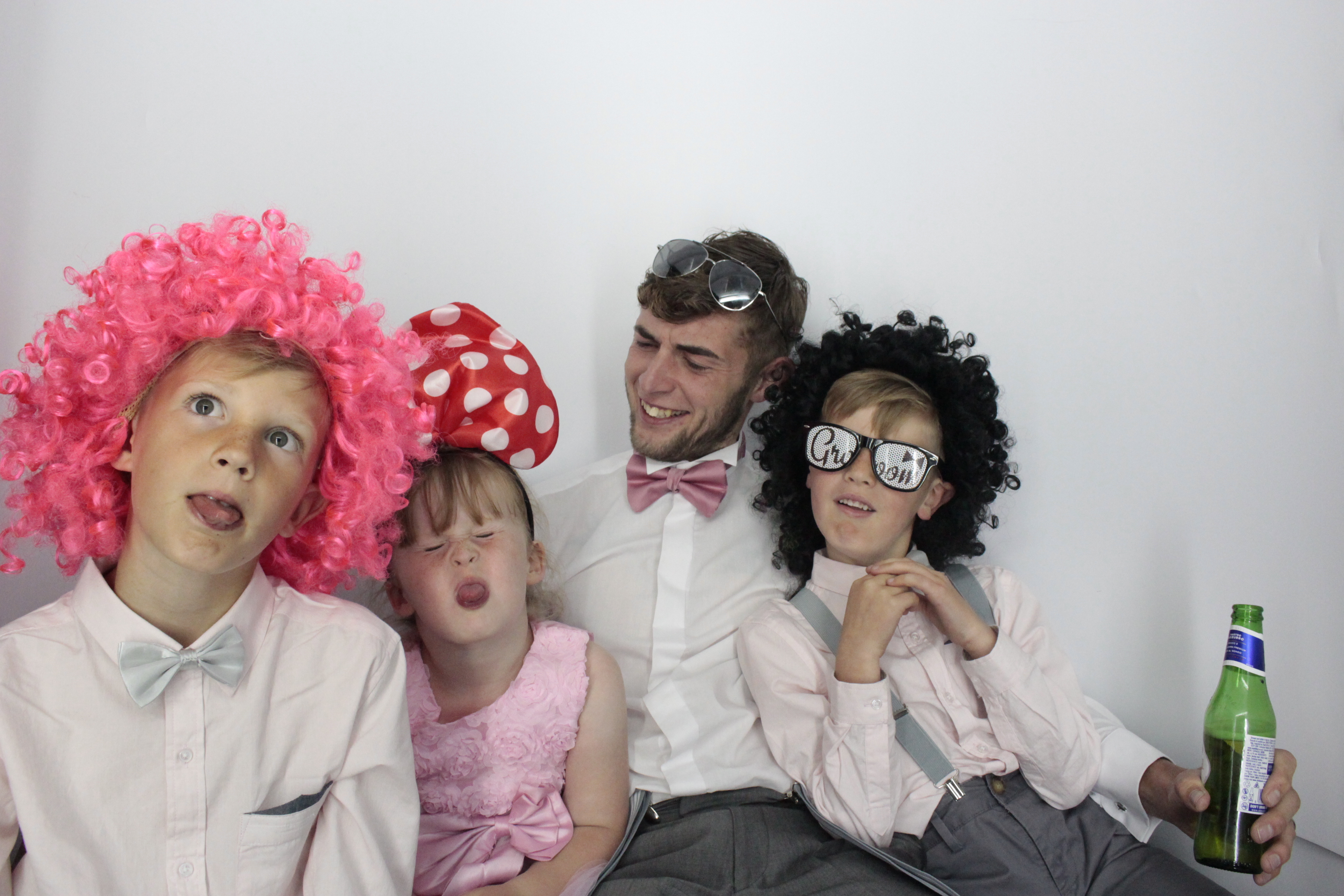 Sinead and Martyn's Wedding | View more photos from the event at gallery.myphotoboothexperience.co.uk/u/MyPhotoBoothExperienceLtd/Sinead-and-Martyns-Wedding